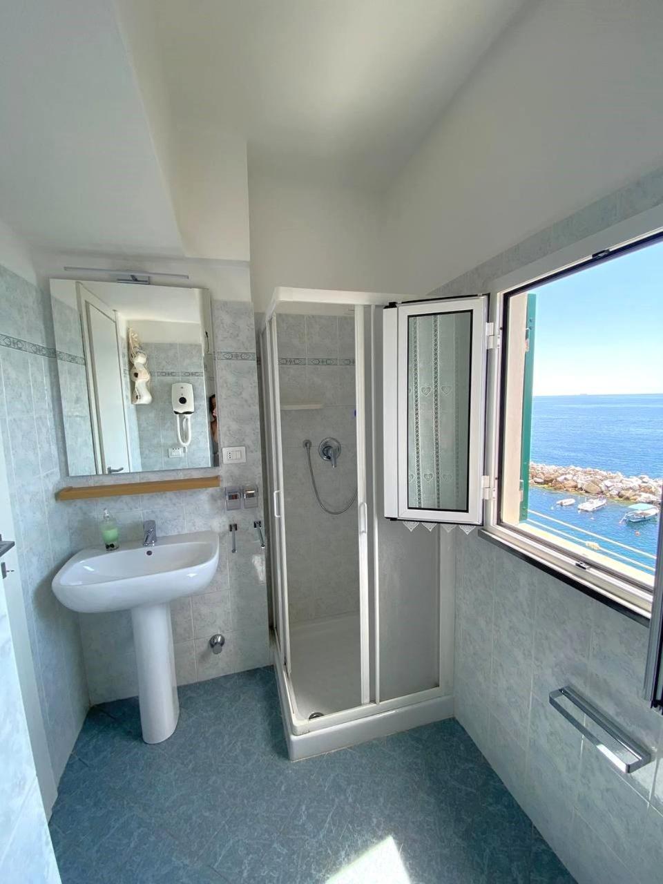 La Scogliera Apartment Stunning Sea View Riomaggiore Esterno foto